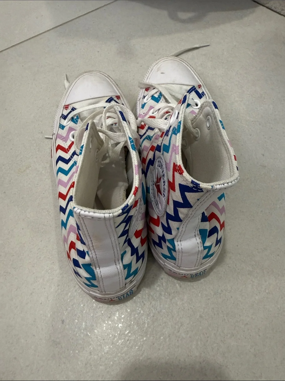 Converse High-Top Sneakers in White with Red, Blue & Pink Chevron